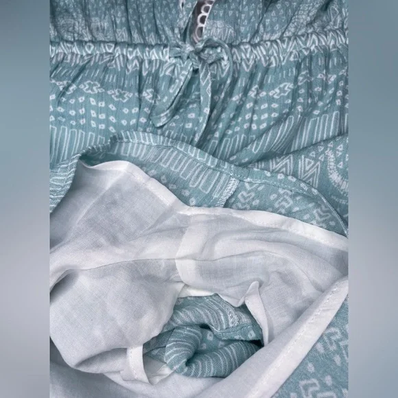 NWT MINKPINK Low V Cut Romper Zipper Back Elephant Pattern - Picture 12 of 14